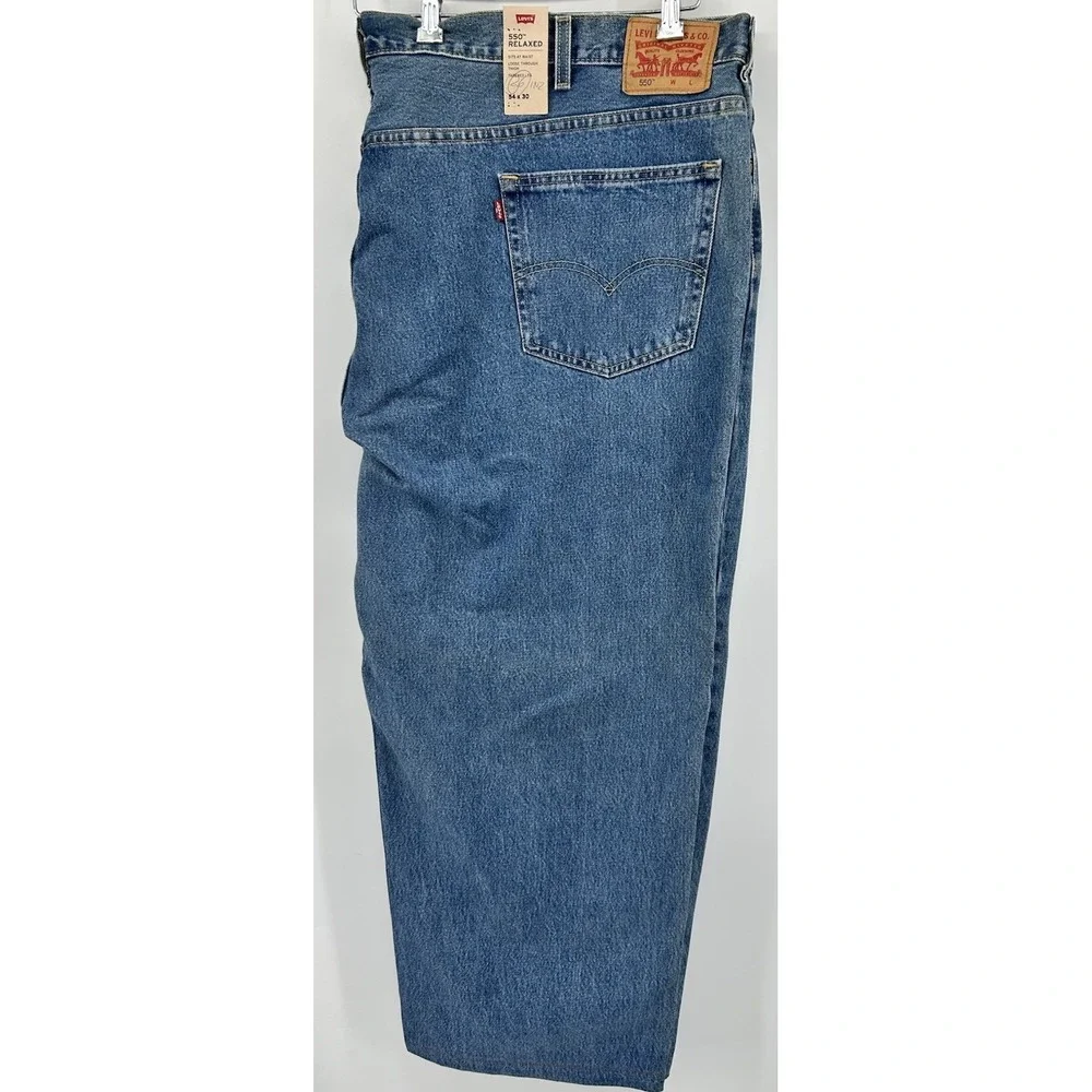 Levi's 550 Relaxed‎ Tapered Leg Blue Denim Jeans Men's Size 55x30 NWT
